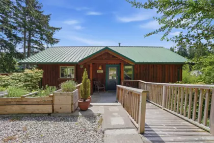 4371 Francis Peninsula Road, Madeira Park, BC, Madeira Park — Single Family Residence for sale