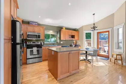 Kitchen Island Photo of 4371 Francis Peninsula Road, Madeira Park, BC