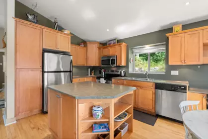 Kitchen Photo of 4371 Francis Peninsula Road, Madeira Park, BC
