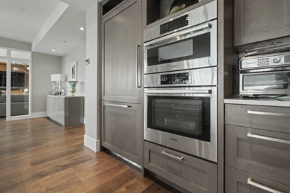 Pantry Photo of 503 3315 Cypress Place, West Vancouver, BC