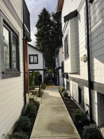 1&2 5455 Killarney Street, Vancouver, BC, Vancouver — Duplex for sale