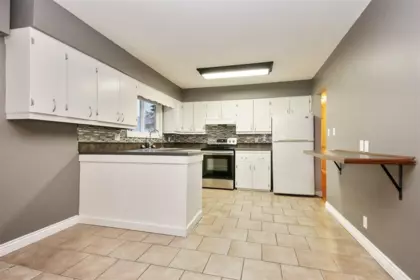 10111 Shamrock Drive, Chilliwack, BC, Chilliwack — Single Family Residence for sale