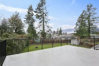 Powder Room Photo of 10111 Shamrock Drive, Chilliwack, BC
