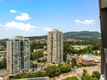 2108 3007 Glen Drive, Coquitlam, BC, Coquitlam — Apartment/Condo for sale