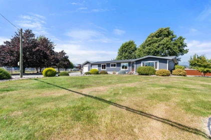 44035 South Sumas Road, Chilliwack, BC, Chilliwack — Single Family Residence for sale