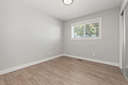 Hallway Photo of 44035 South Sumas Road, Chilliwack, BC
