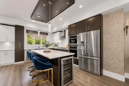 Kitchen Island Photo of 37 15177 60 Avenue, Surrey, BC