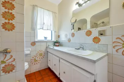 Primary Bedroom Photo of 3778 Triumph Street, Burnaby, BC