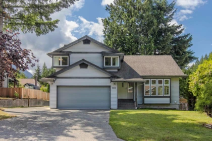1004 Pia Road, Squamish, BC, Squamish — Single Family Residence for sale