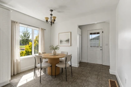 Primary Bedroom Photo of 46347 Portage Avenue, Chilliwack, BC