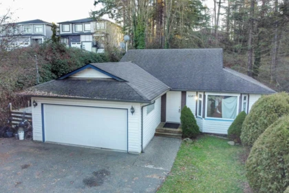 32492 Cherry Avenue, Mission, BC, Mission — Single Family Residence for sale