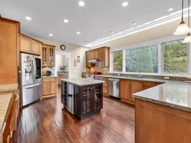 Breakfast Nook Photo of 13789 32 Avenue, Surrey, BC