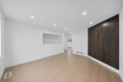 1576 161 Street, Surrey, BC, Surrey — Half Duplex for sale