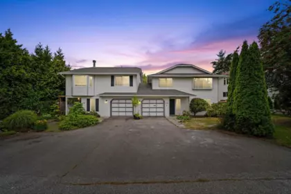 1576 161 Street, Surrey, BC, Surrey — Half Duplex for sale