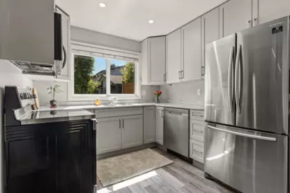 Kitchen Island Photo of 7 45927 Lewis Avenue, Chilliwack, BC