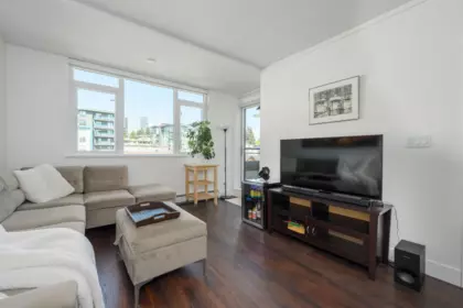 504 131 E 3rd Street, North Vancouver, BC, North Vancouver — Apartment/Condo for sale