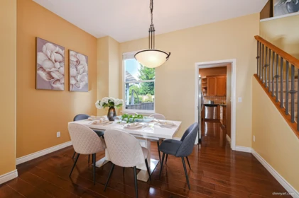 Kitchen Photo of 3458 Rosemary Heights Crescent, Surrey, BC