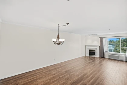 Kitchen Island Photo of 411 2626 Countess Street, Abbotsford, BC