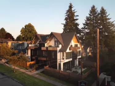 Outdoor Deck Photo of 1 812 E 26th Avenue, Vancouver, BC