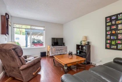 13447 68a Avenue, Surrey, BC, Surrey — Half Duplex for sale