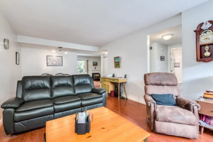 Kitchen Island Photo of 13447 68a Avenue, Surrey, BC