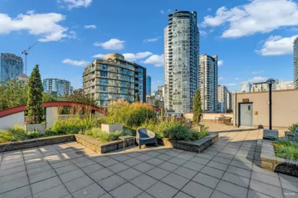 Garden / Landscaping Photo of 209 1238 Seymour Street, Vancouver, BC