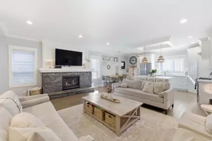 17330 2nd Avenue, Surrey, BC, Surrey — Single Family Residence for sale