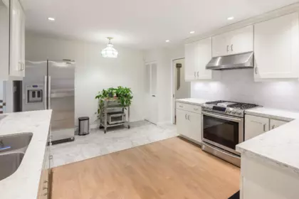 Kitchen Island Photo of 7720 No.1 Road, Richmond, BC
