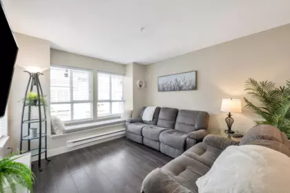 Family Room Photo of 75 8844 208 Street, Langley, BC