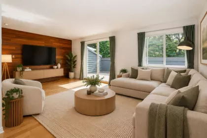 Breakfast Nook Photo of 8328 Aspenwood Place, Burnaby, BC