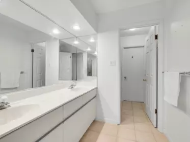 Basement Recreation Room Photo of 2910 Chantrell Place, Surrey, BC