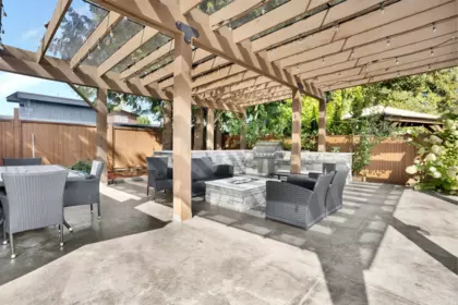 Swimming Pool Photo of 9487 162a Street, Surrey, BC