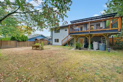 Fitness Center Photo Near 15279 21a Avenue, Surrey, BC