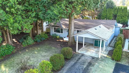 Hot Tub / Spa Photo of 1668 Connaught Drive, Port Coquitlam, BC