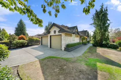 Fitness Center Photo Near 16220 Morgan Creek Crescent, Surrey, BC