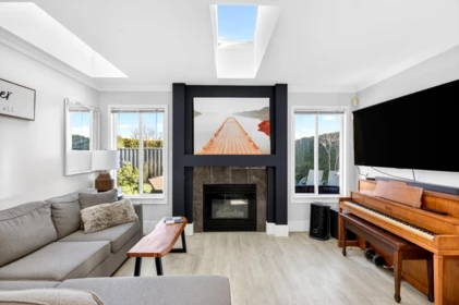 Basement Recreation Room Photo of 1065 King George Boulevard, Surrey, BC