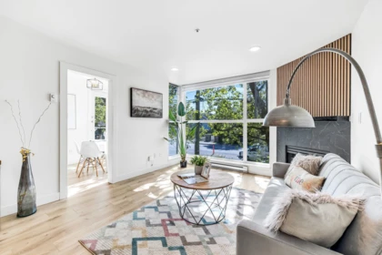 Kitchen Island Photo of 105 7700 Gilbert Road, Richmond, BC