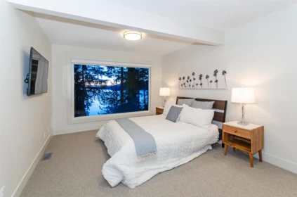Basement Recreation Room Photo of 130 Oceanview Place, Lions Bay, BC