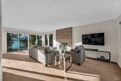 Living Room Photo of 130 Oceanview Place, Lions Bay, BC