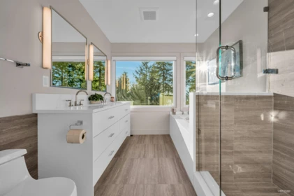 Mudroom Photo of 130 Oceanview Place, Lions Bay, BC