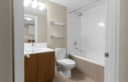 610 6951 Elmbridge Way, Richmond, BC, Richmond — Apartment/Condo for sale