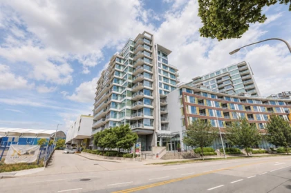 610 6951 Elmbridge Way, Richmond, BC, Richmond — Apartment/Condo for sale