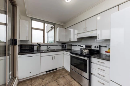 Breakfast Nook Photo of 1213 1327 E Keith Road, North Vancouver, BC