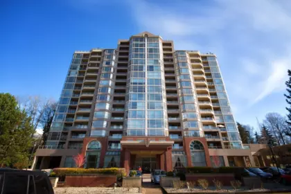 1213 1327 E Keith Road, North Vancouver, BC, North Vancouver — Apartment/Condo for sale