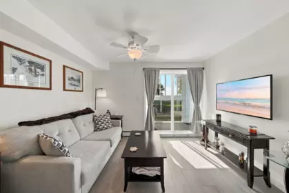 106 14881 Marine Drive, White Rock, BC, White Rock — Apartment/Condo for sale