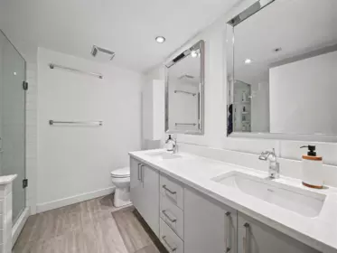 Laundry Room Photo of 512 1133 Homer Street, Vancouver, BC