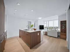 1005 4638 Gladstone Street, Vancouver, BC