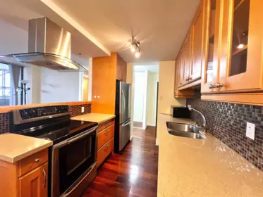 406 4200 Mayberry Street, Burnaby, BC, Burnaby — Apartment/Condo for sale