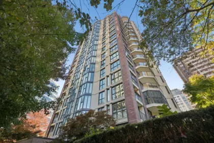 1403 1010 Burnaby Street, Vancouver, BC, Vancouver — Apartment/Condo for sale