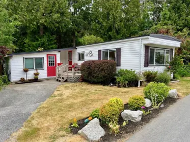 24 4496 Sunshine Coast Highway, Sechelt, BC, Sechelt — Manufactured Home for sale